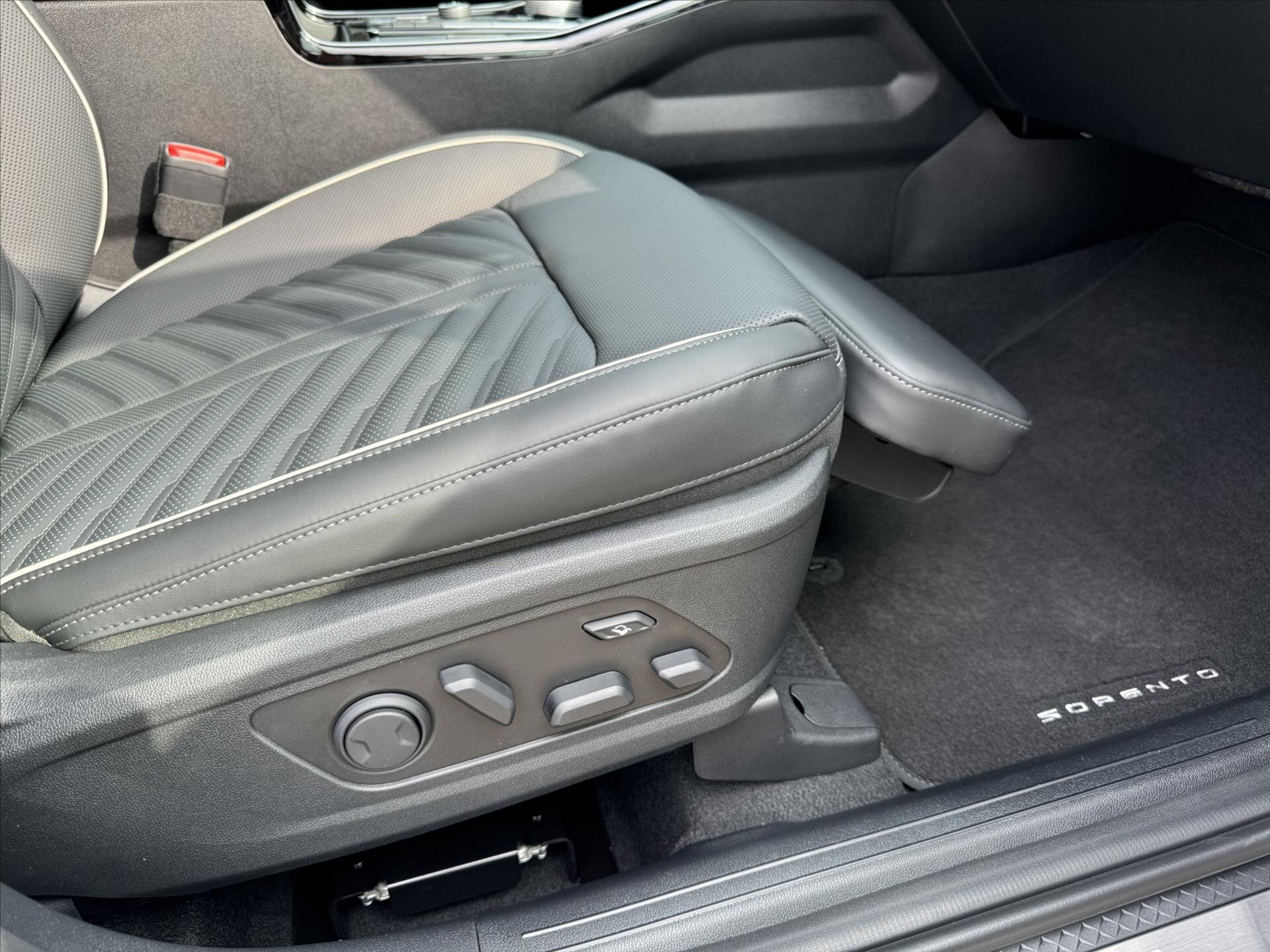 KIA Sorento SUV / Terénní 2,2 l 142 kw