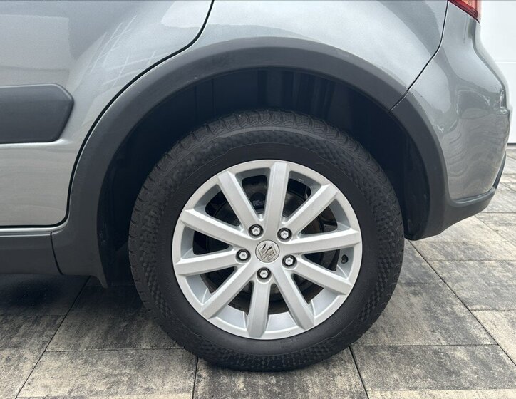Suzuki SX4 Hatchback 2,0 l 99 kw
