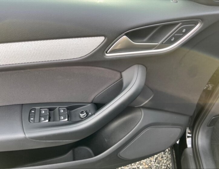 Audi Q3 SUV / Terénní 2,0 l 125 kw