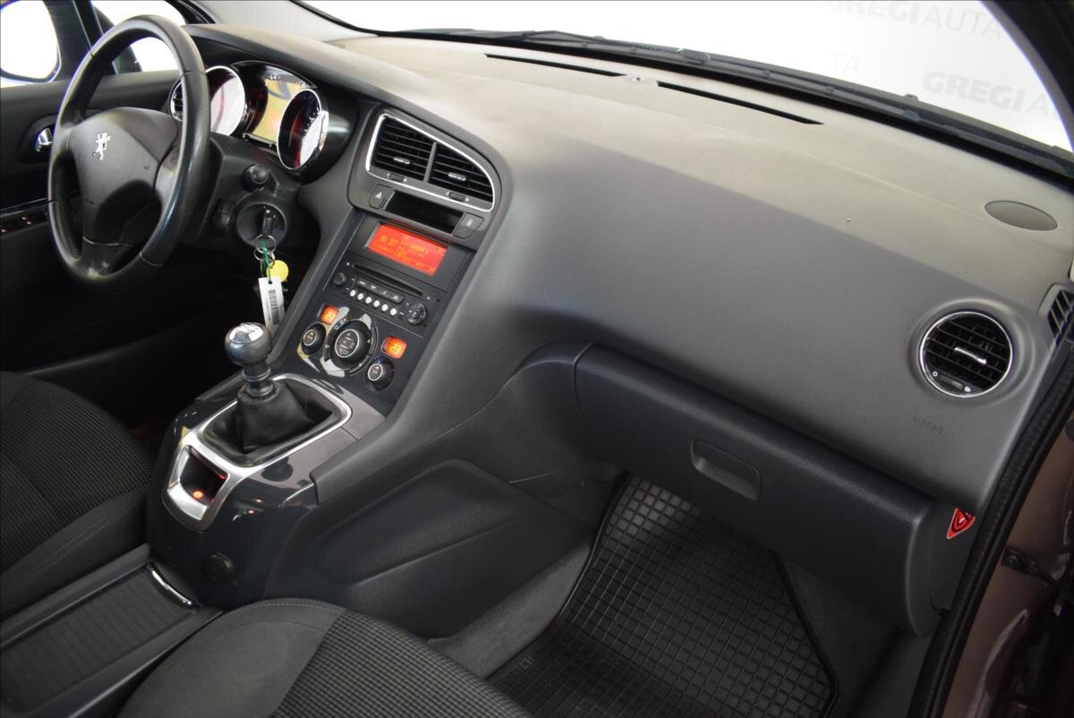 Peugeot 5008 MPV 1,6 l 88 kw