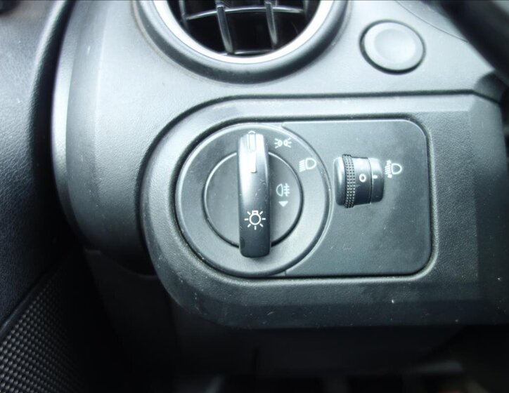 Ford Fiesta Hatchback 1,3 l 51 kw