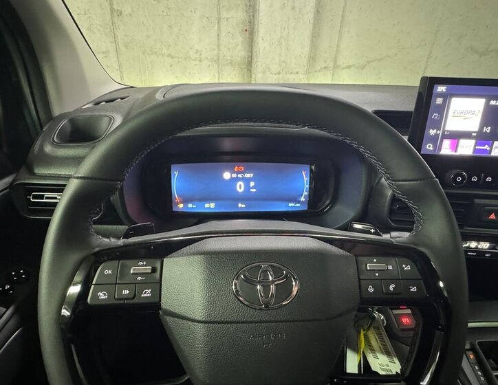 Toyota ProAce City Verso MPV 1,5 l 96 kw