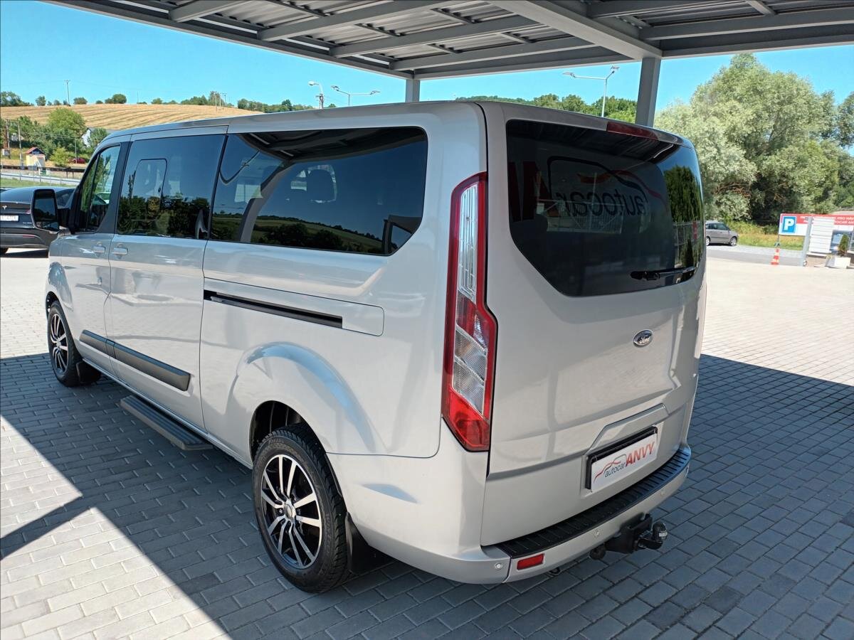 Ford Tourneo Custom VAN / Minibus 2,0 l 96 kw
