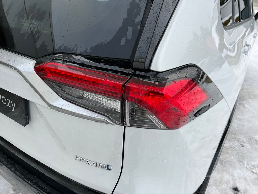 Toyota RAV4 SUV 2,5 l 131 kw