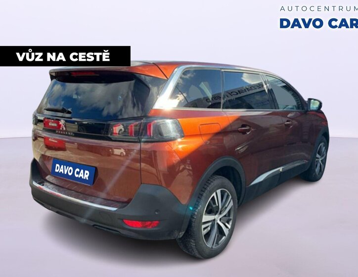 Peugeot 5008 SUV / Terénní 1,5 l 96 kw