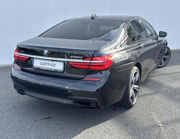BMW Řada 7 2