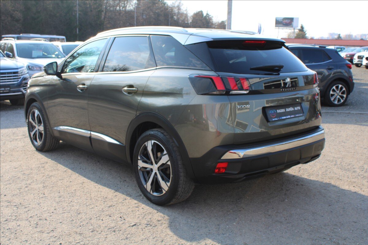 Peugeot 3008 SUV / Terénní 1,2 l 96 kw