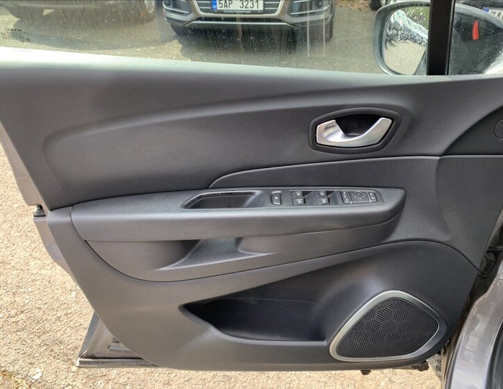Renault Captur Hatchback 1,2 l 87 kw