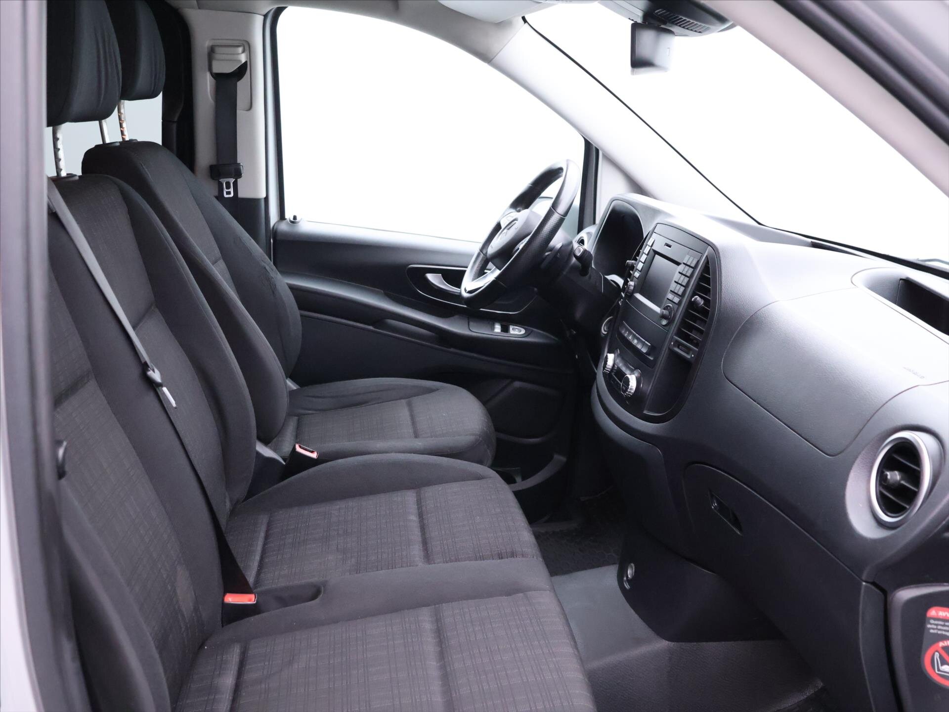 Mercedes-Benz Vito Kombi 2,1 l 140 kw