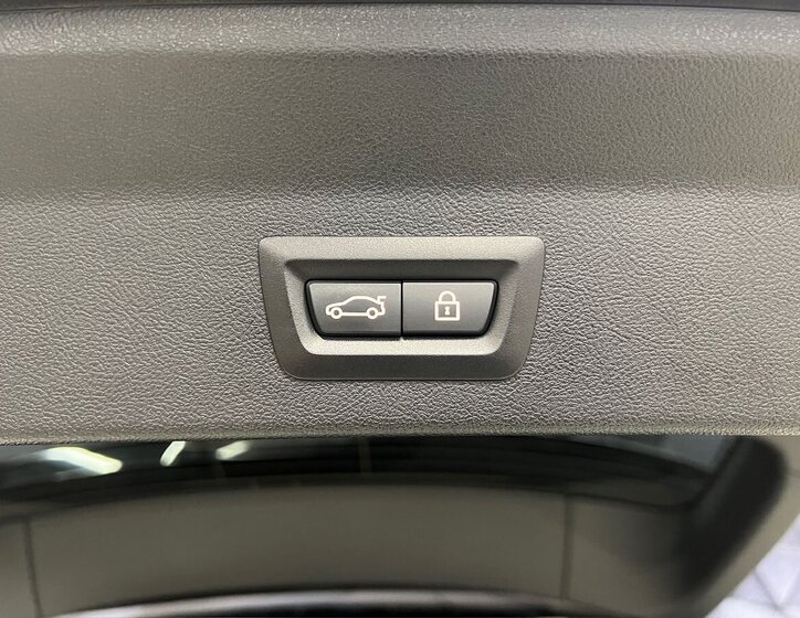 BMW X3 SUV / Terénní 2,0 l 140 kw