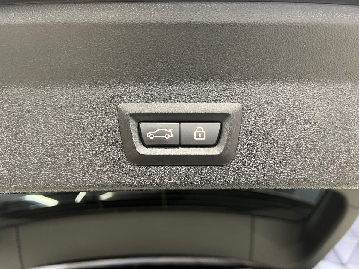 BMW X3 SUV / Terénní 2,0 l 140 kw