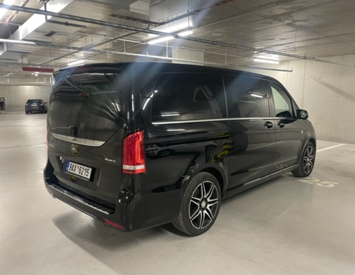 Mercedes-Benz Třídy V 8