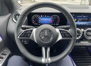 Mercedes-Benz GLA 11