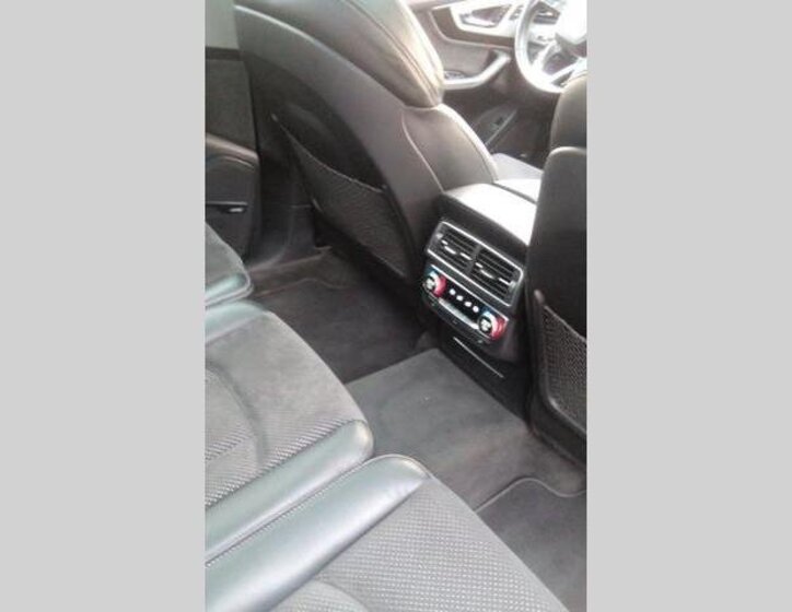 Audi Q7 SUV 0,0 0