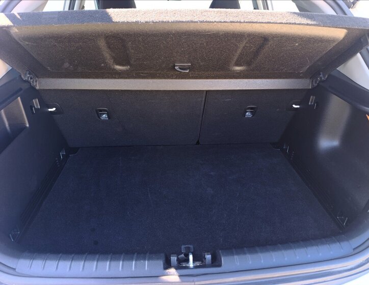 KIA Stonic Hatchback 1,4 l 73 kw