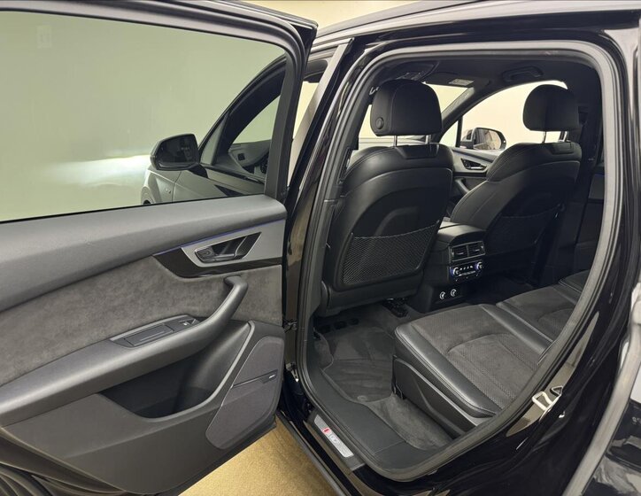 Audi SQ7 SUV / Terénní 4,0 l 320 kw