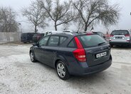 KIA Ostatní Kombi 1,6 l 66 kw
