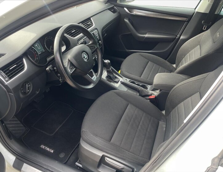 Škoda Octavia 16