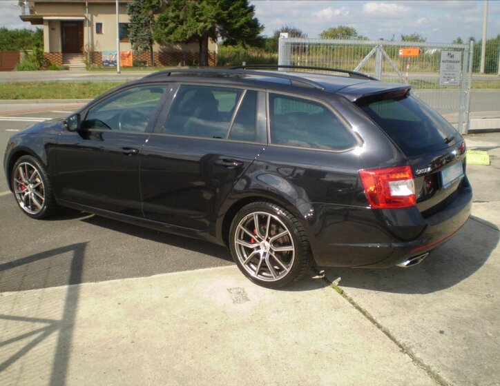 Škoda Octavia Kombi 2,0 l 162 kw