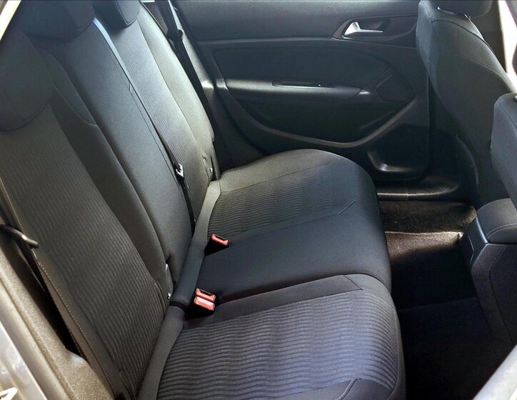 Peugeot 308 Kombi 1,2 l 96 kw