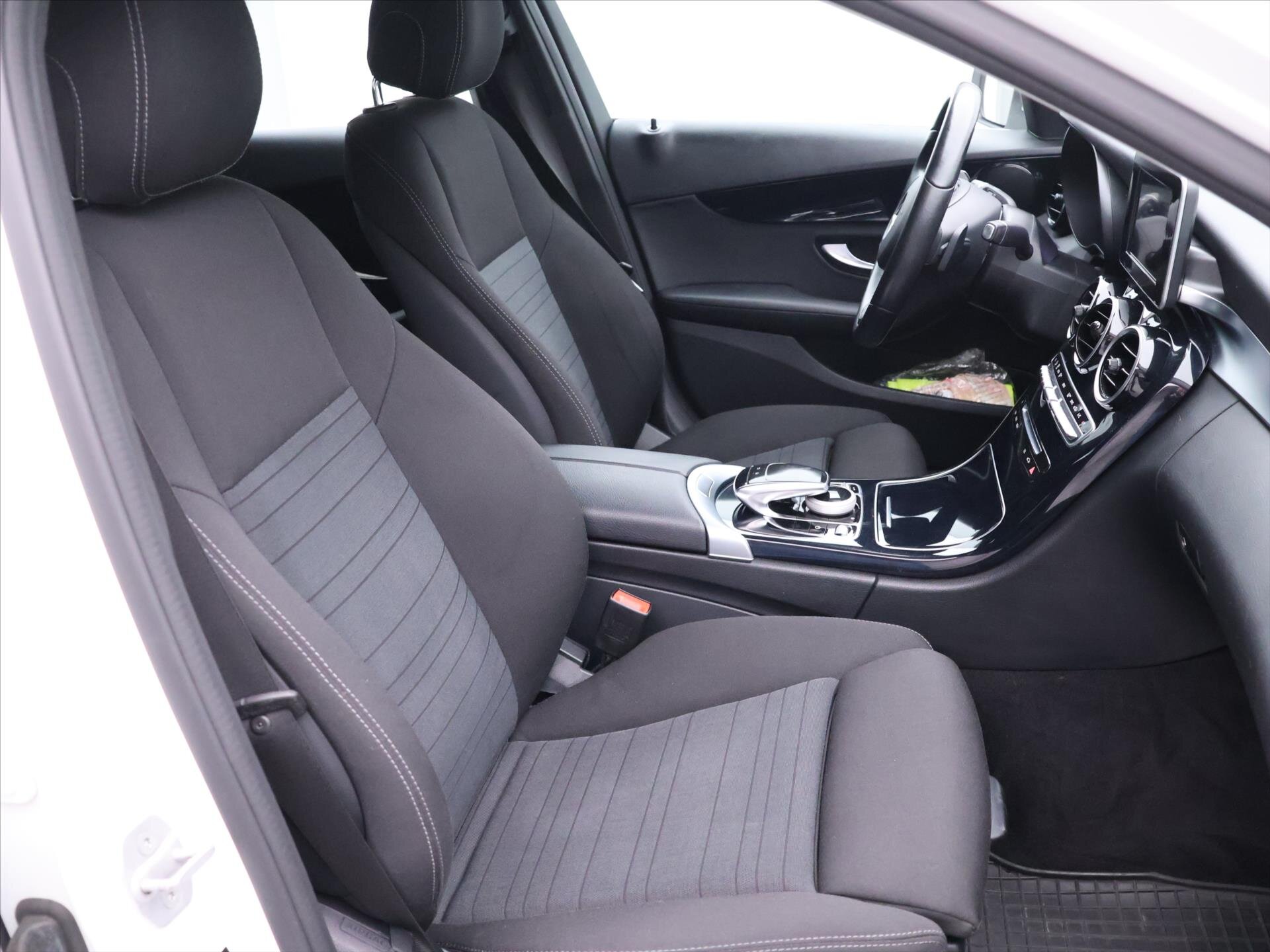 Mercedes-Benz Třídy C Kombi 2,1 l 100 kw