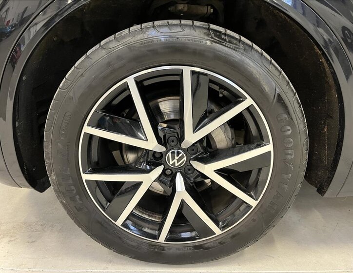 Volkswagen Touareg 34