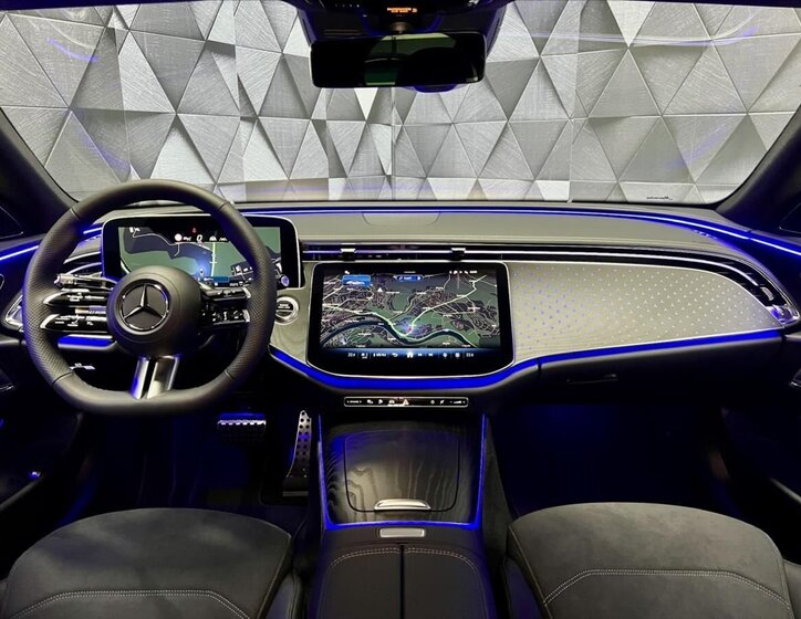 Mercedes-Benz Třídy E Sedan 2,0 l 240 kw