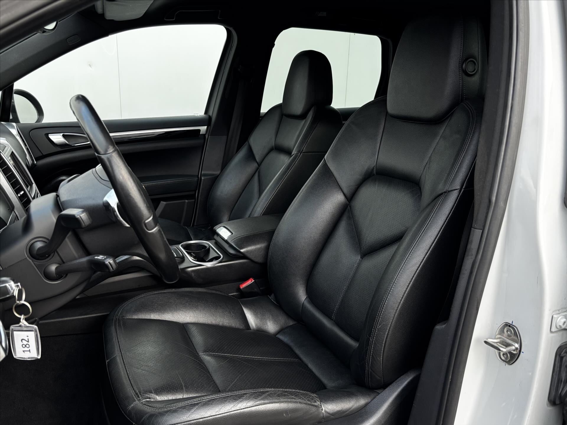 Porsche Cayenne SUV / Terénní 3,0 l 155 kw