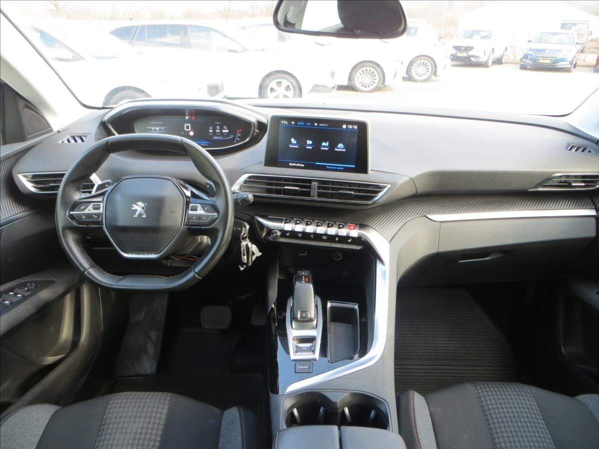 Peugeot 3008 SUV / Terénní 1,5 l 96 kw