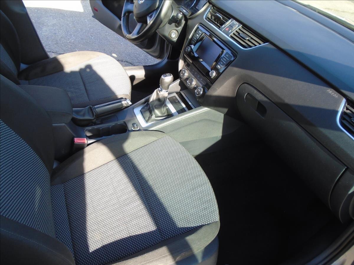 Škoda Octavia Kombi 1,6 l 77 kw