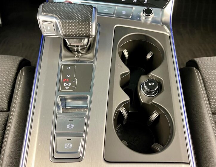 Audi S6 Sedan / Limuzína 3,0 l 253 kw