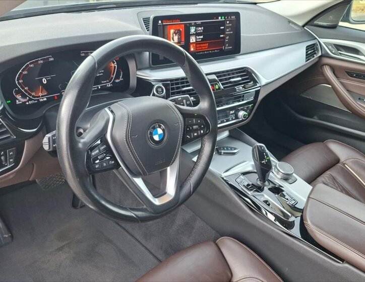 BMW Řada 5 Kombi 2,0 l 140 kw