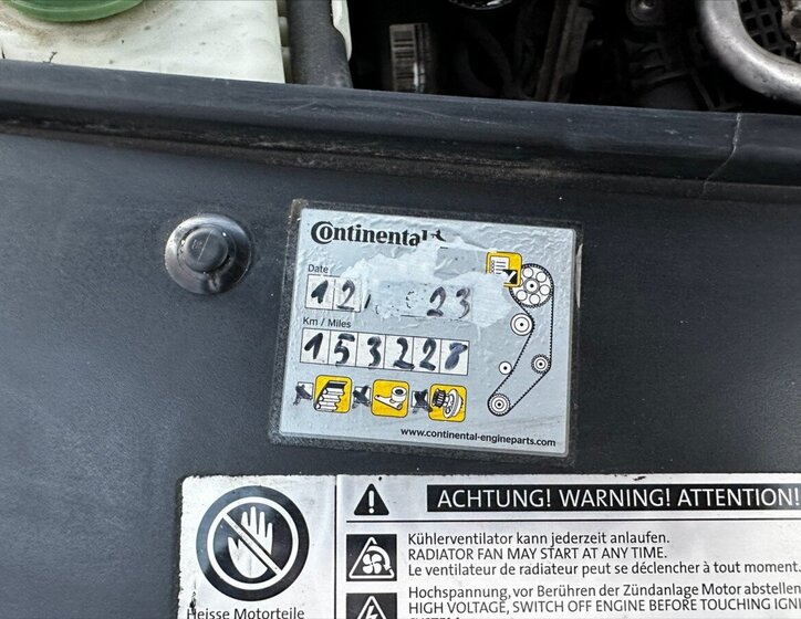 Volkswagen Caravelle Kombi 2,0 l 75 kw