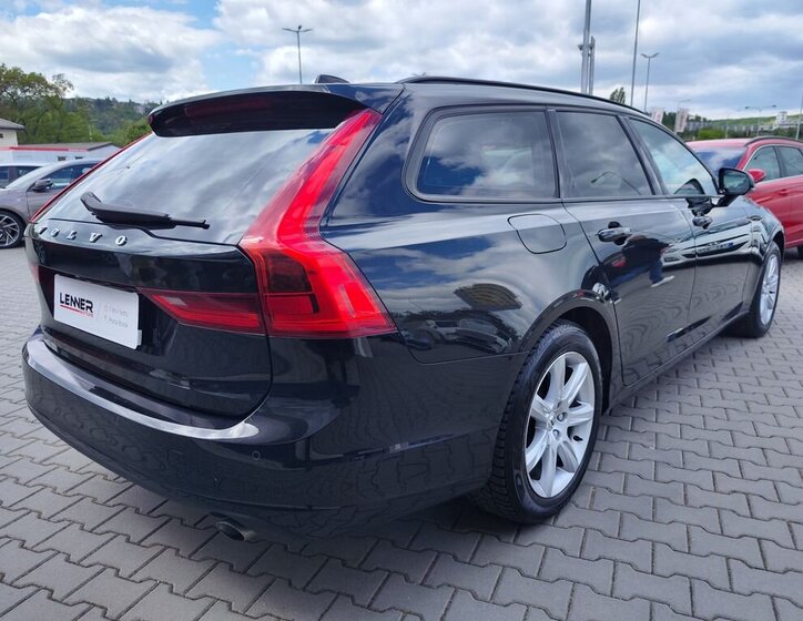 Volvo V90 Kombi 2,0 l 110 kw