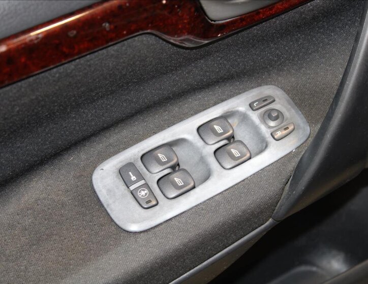 Volvo V70 Kombi 2,4 l 125 kw