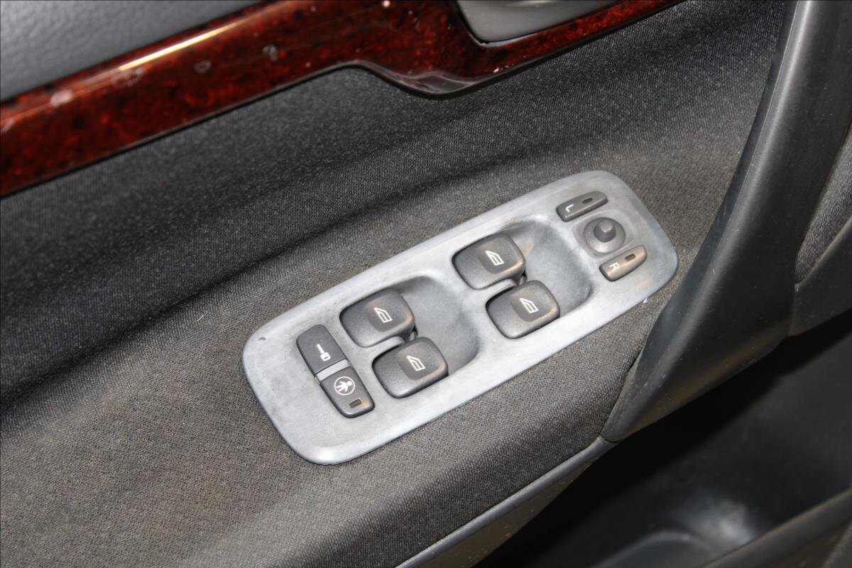Volvo V70 Kombi 2,4 l 125 kw