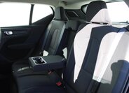 Volvo XC40 11