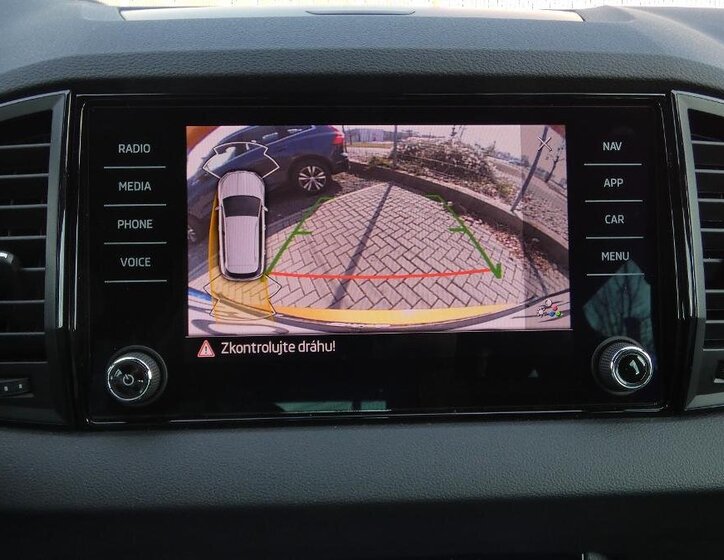 Škoda Karoq SUV / Terénní 1,5 l 110 kw