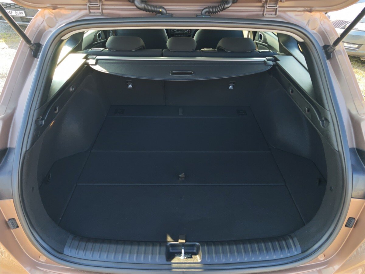 KIA Ceed Kombi 1,5 l 117 kw