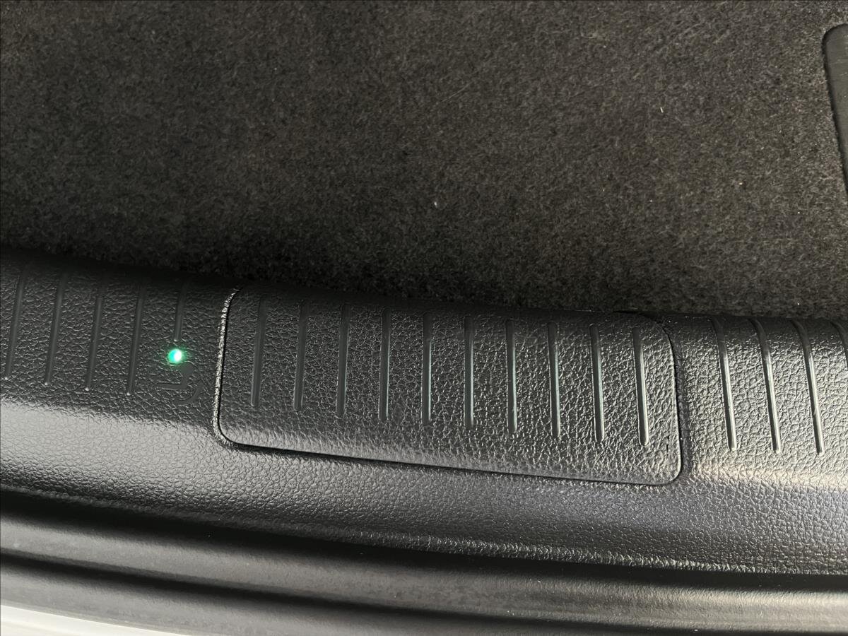 Volkswagen Golf Hatchback 2,0 l 135 kw