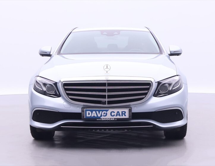 Mercedes-Benz Třídy E Sedan / Limuzína 2,0 l 135 kw