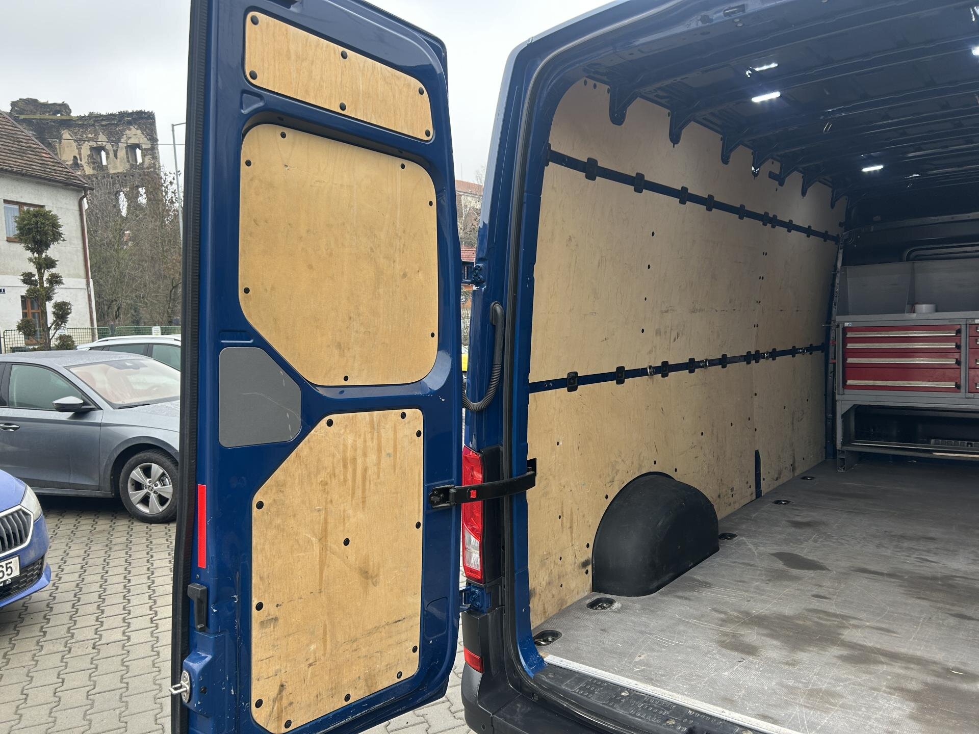 Volkswagen Crafter Užitková 2,0 l 103 kw