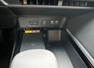 Toyota Camry Sedan 2,5 l 137 kw