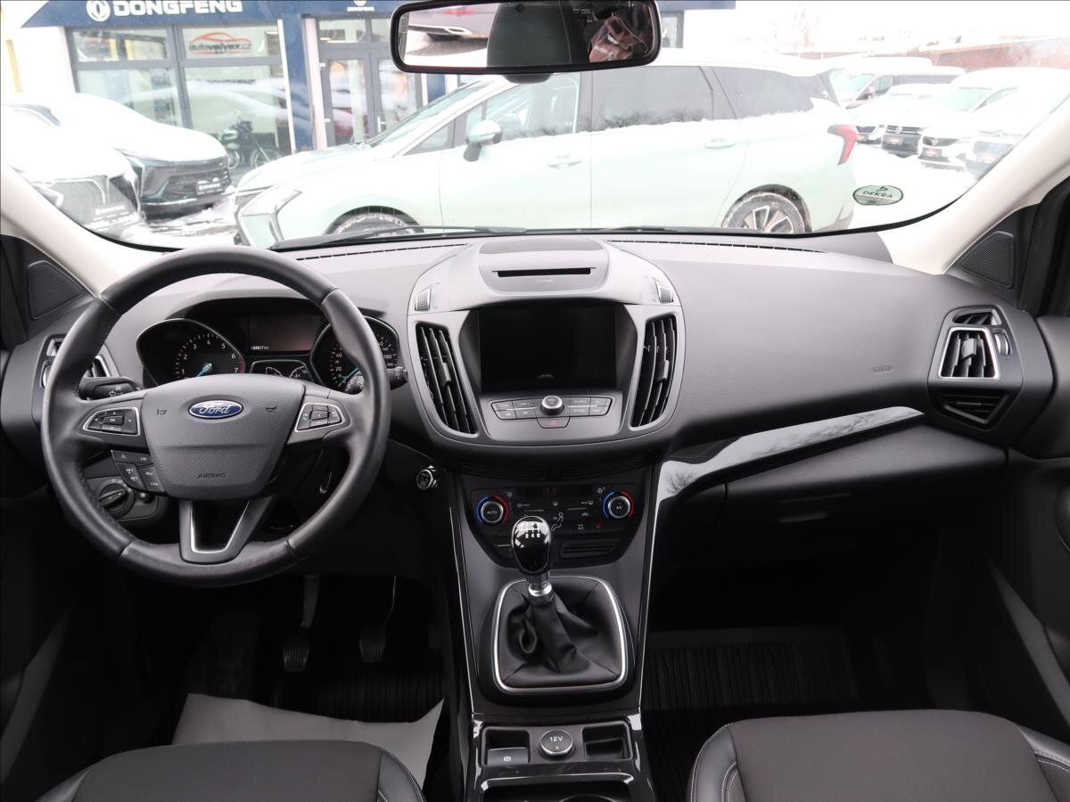 Ford Kuga SUV 1,5 l 110 kw