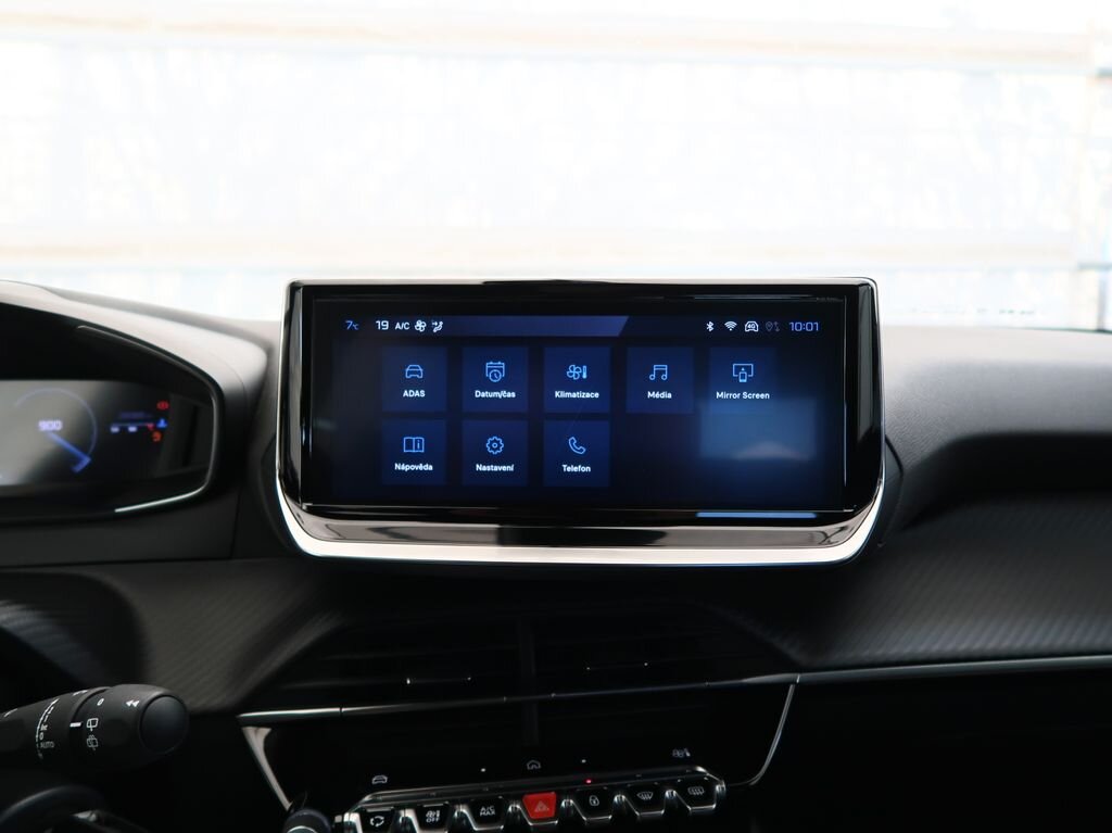 Peugeot 2008 SUV / Terénní 1,2 l 74 kw