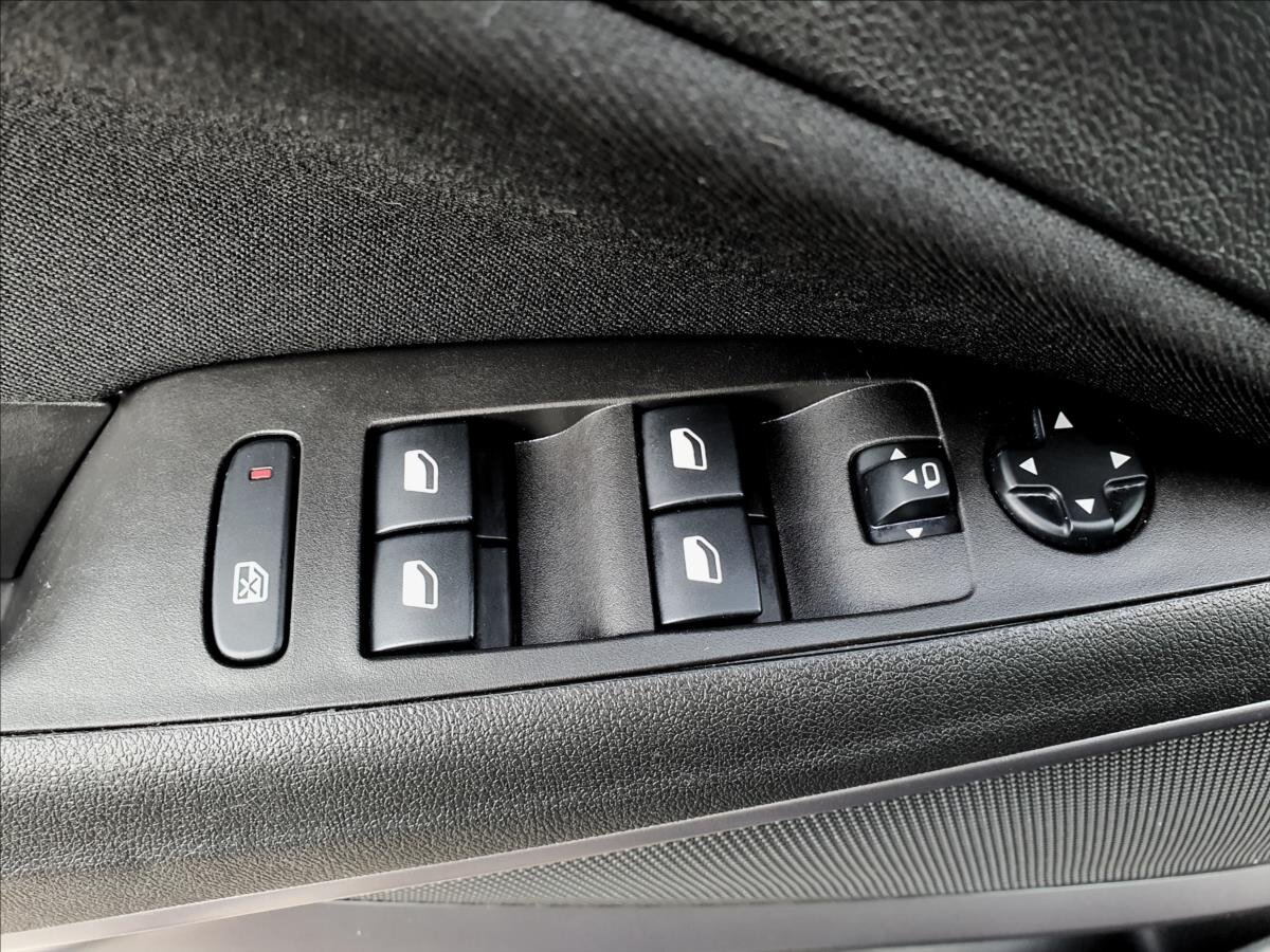 Opel Crossland X SUV / Terénní 1,5 l 75 kw