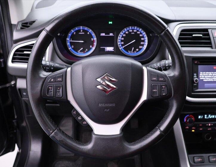 Suzuki SX4 S-Cross Hatchback 1,6 l 88 kw