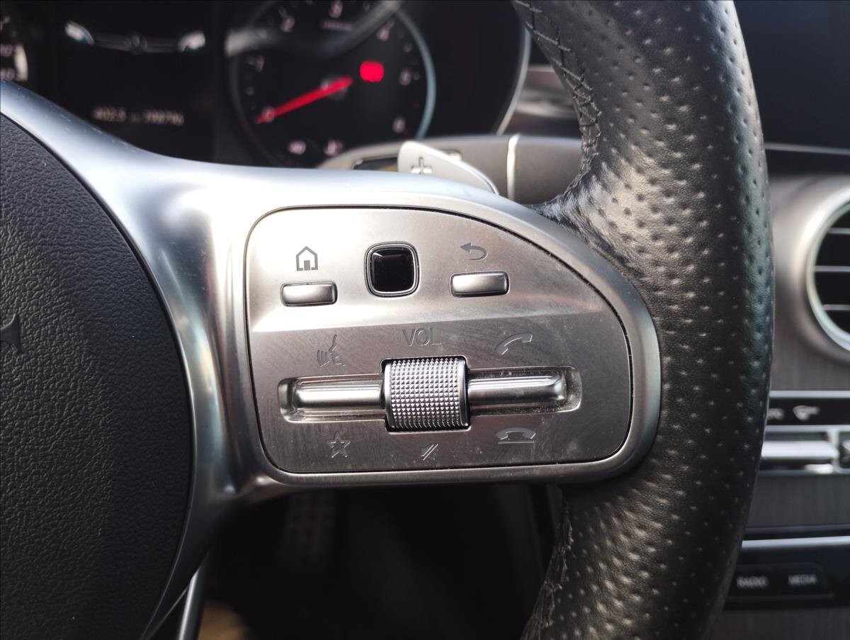 Mercedes-Benz Třídy C Kombi 2,0 l 143 kw