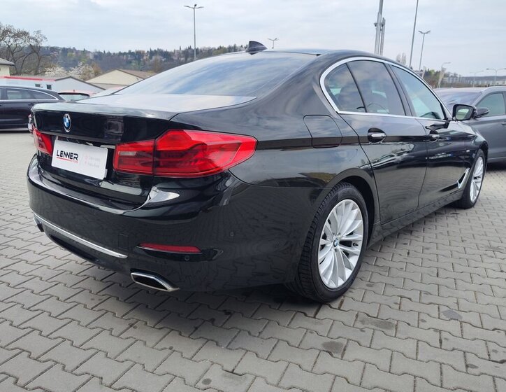 BMW Řada 5 Sedan / Limuzína 3,0 l 235 kw