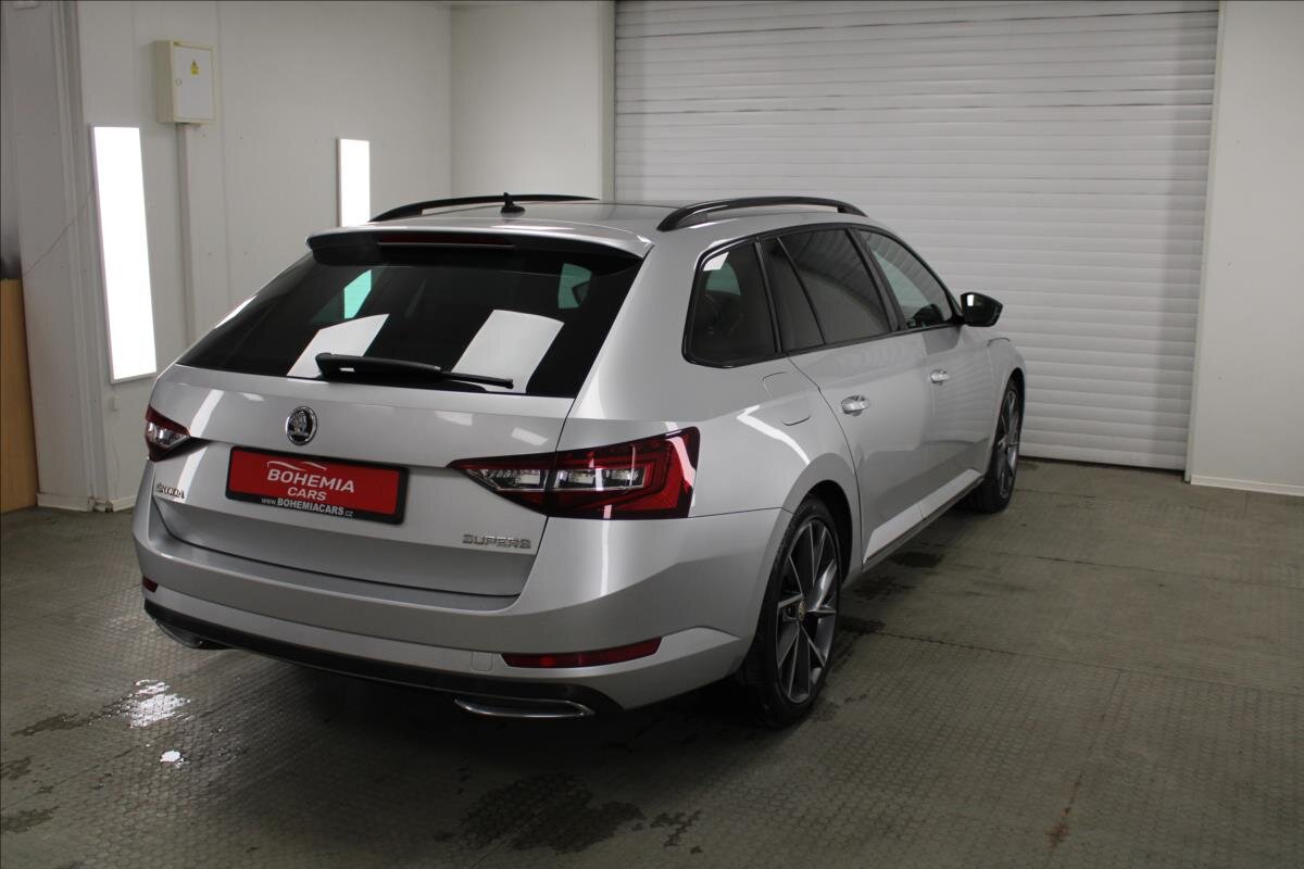 Škoda Superb Kombi 2,0 l 110 kw